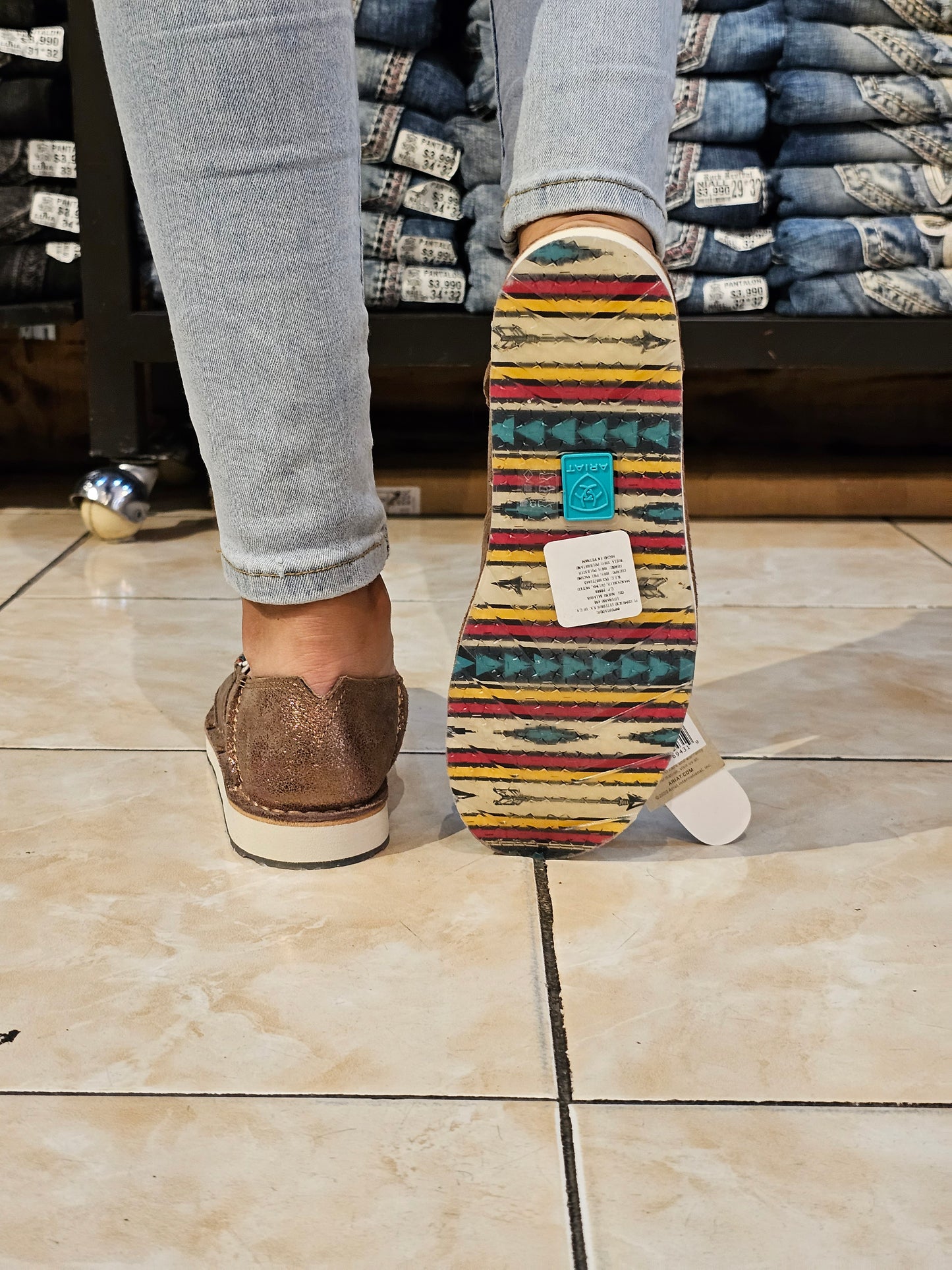 Zapato ariat para dama estampado de flecha azteca