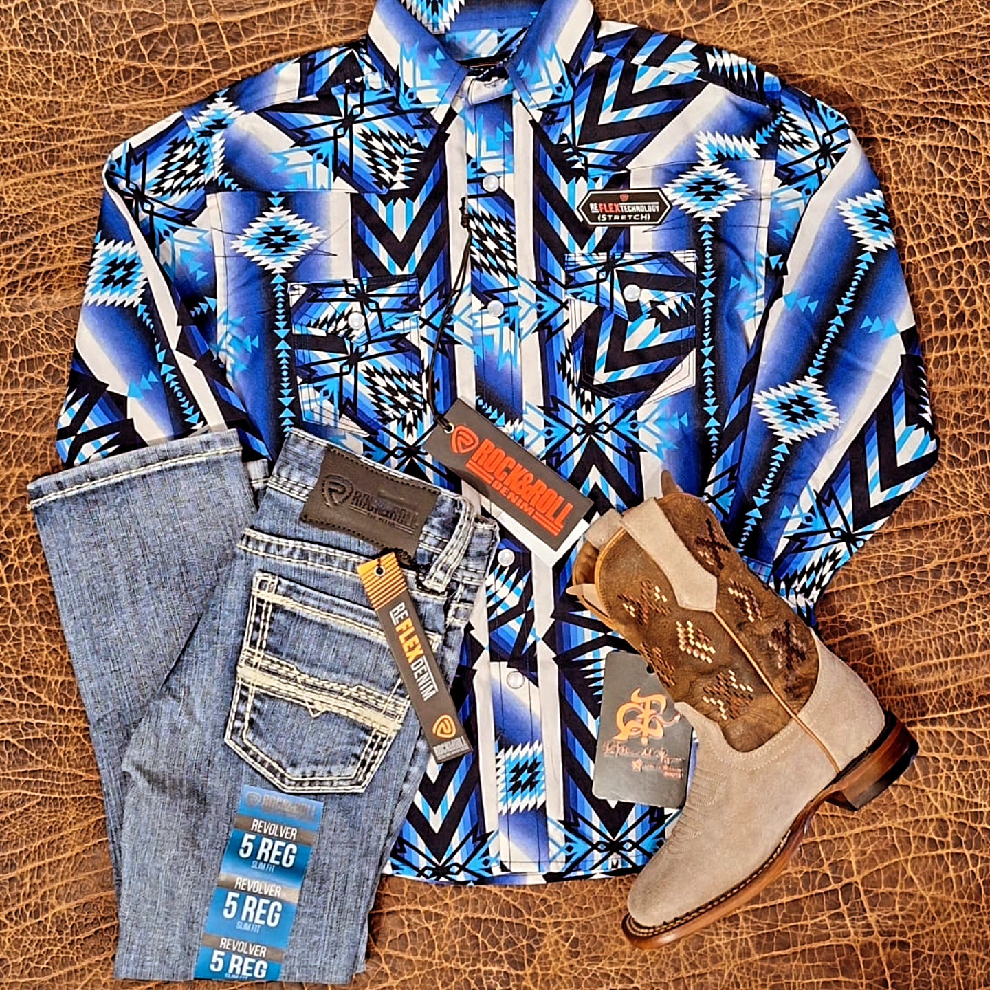 Outfit niño azul medio