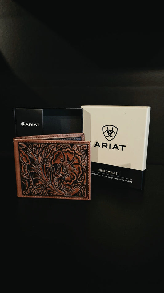 Billetera ARIAT cincelada con resaque