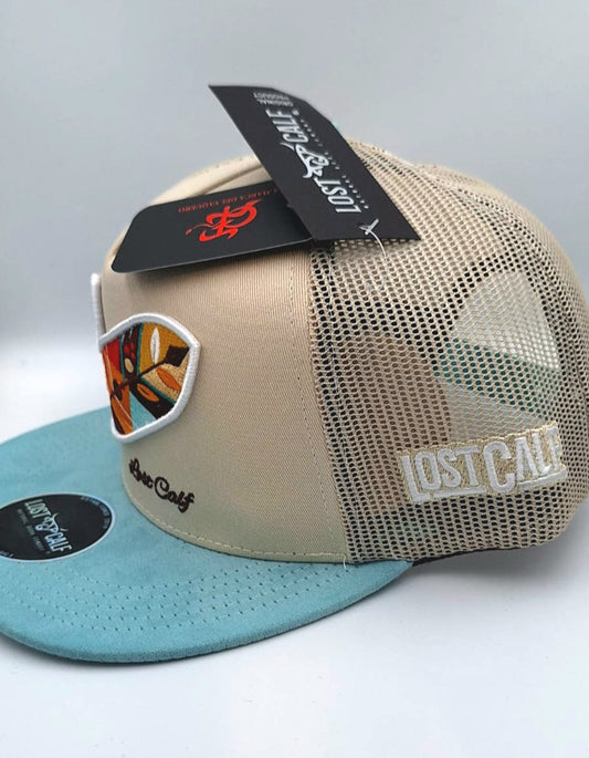Gorra (LOST CALF)pluma colores