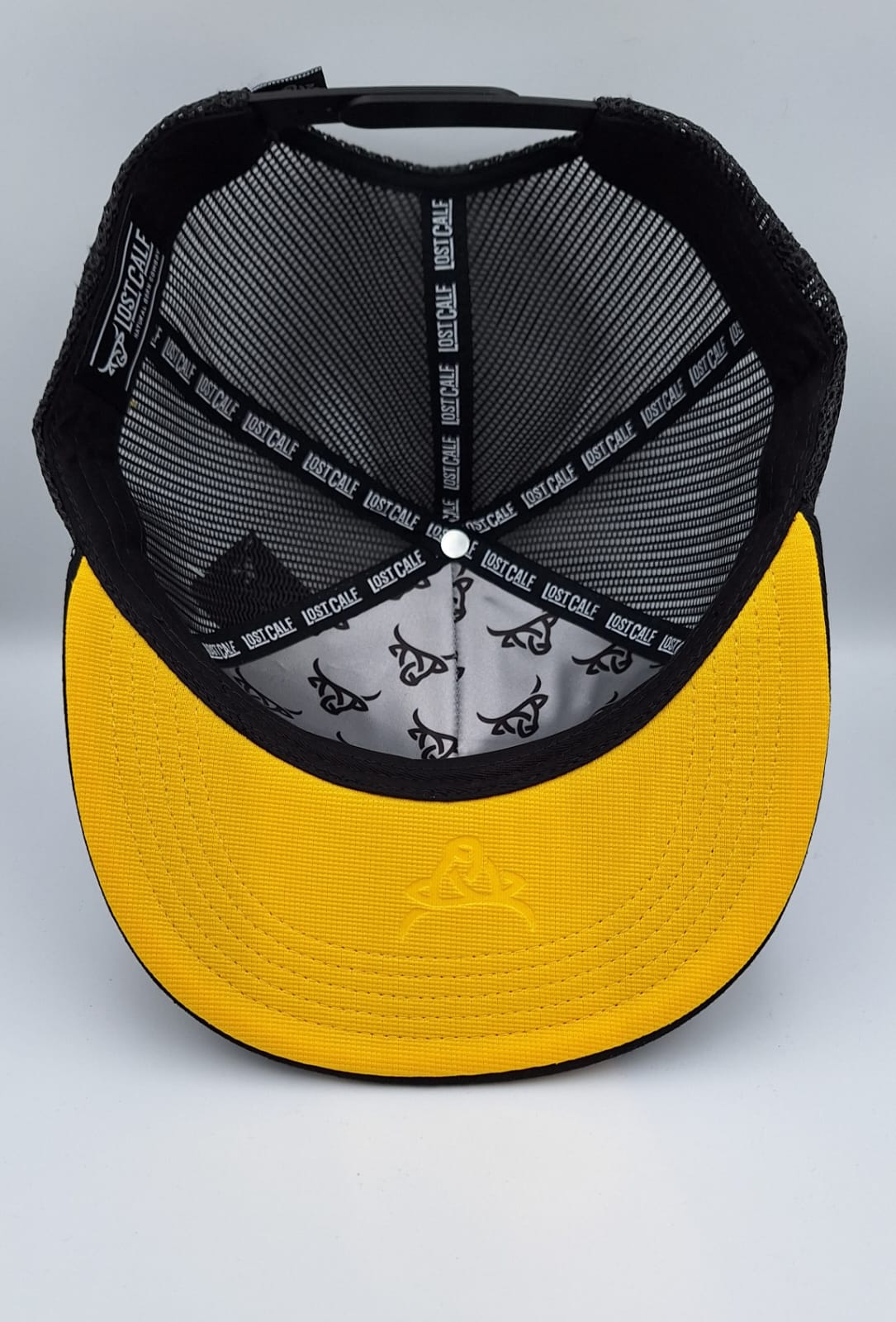 Gorra LOST CALF ( EDICION ESPECIAL)BULL ORO METAL