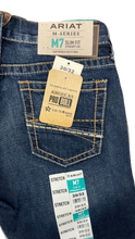 Cargar imagen en el visor de la galería, Pantalón M7 Corte Recto stretch Slim fit
