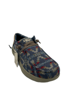 Cargar imagen en el visor de la galería, Zapato Ariat caballero con diseño azteca en azul y colores

