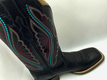 Cargar imagen en el visor de la galería, Bota Vaquera para dama PrimeTime True Black Ariat
