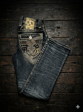 Cargar imagen en el visor de la galería, Pantalón rock revival Brave corte recto azul deslavado
