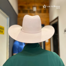 Cargar imagen en el visor de la galería, Texana fina American pro bull (Americana)hueso lana de conejo
