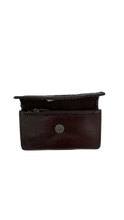 Cargar imagen en el visor de la galería, Cartera de piel cincelado a mano para dama
