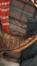 Cargar y reproducir el video en el visor de la galería, Outfit hombre chaleco retro ARIAT
