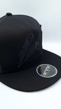 Cargar imagen en el visor de la galería, Gorra (LOST CALF) pluma negra
