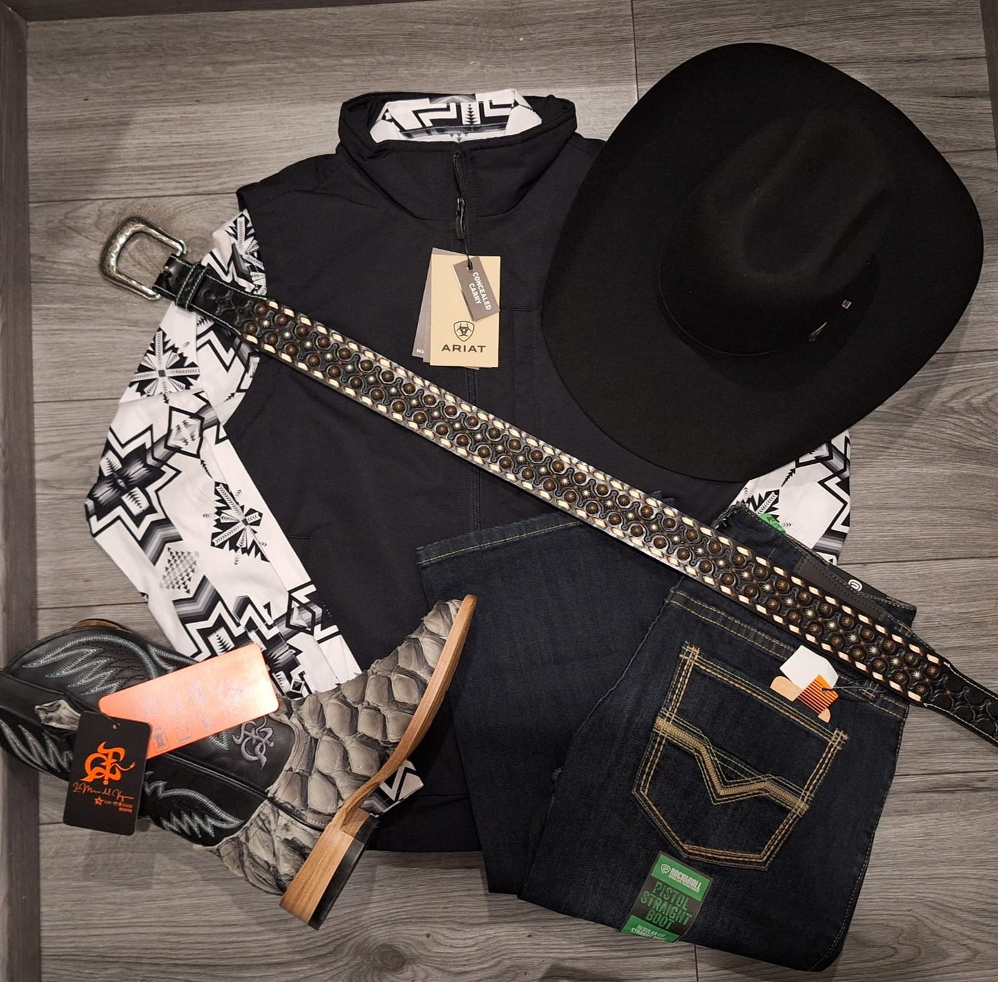 Outfit hombre  chaleco ARIAT