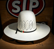 Cargar imagen en el visor de la galería, Sombrero  open crown triangulo

