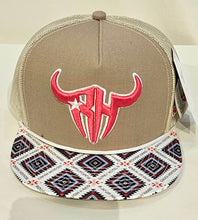 Cargar imagen en el visor de la galería, Gorra hough hand
