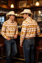 Cargar imagen en el visor de la galería, Camisa amarillo línea naranja.
