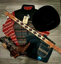 Cargar imagen en el visor de la galería, Outfit hombre chaleco retro ARIAT

