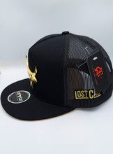 Cargar imagen en el visor de la galería, Gorra LOST CALF ( EDICION ESPECIAL)BULL ORO METAL
