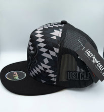 Cargar imagen en el visor de la galería, Gorra (LOST CALF) retro neg,gris
