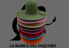 Cargar imagen en el visor de la galería, Texana lana turquesa (open crown)
